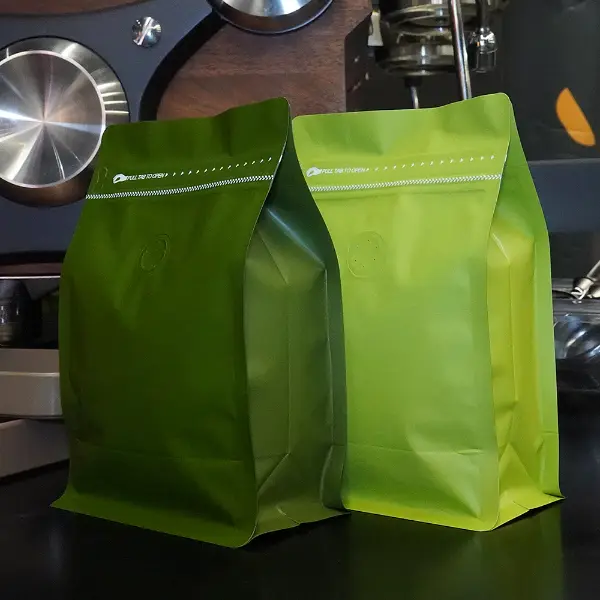 250G stock sachets de café en plusieurs couleurs pour le branding