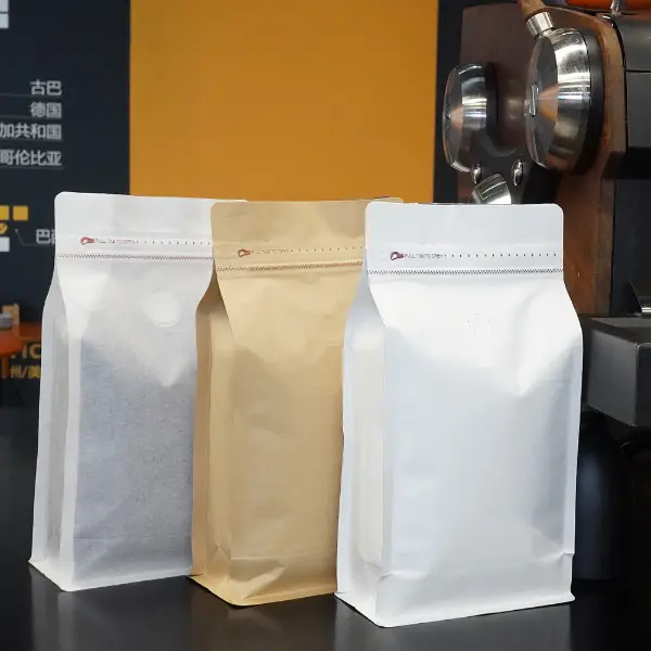 500g Sachets de café en plastique avec valve de dégazage en noir et blanc