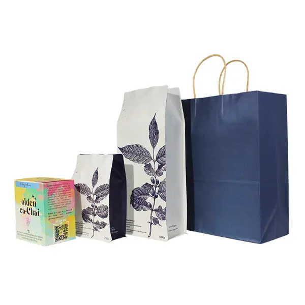 Stockez de grands sacs cadeaux en papier kraft avec poignée torsadée utilisés pour les sacs de café et les emballages cadeaux