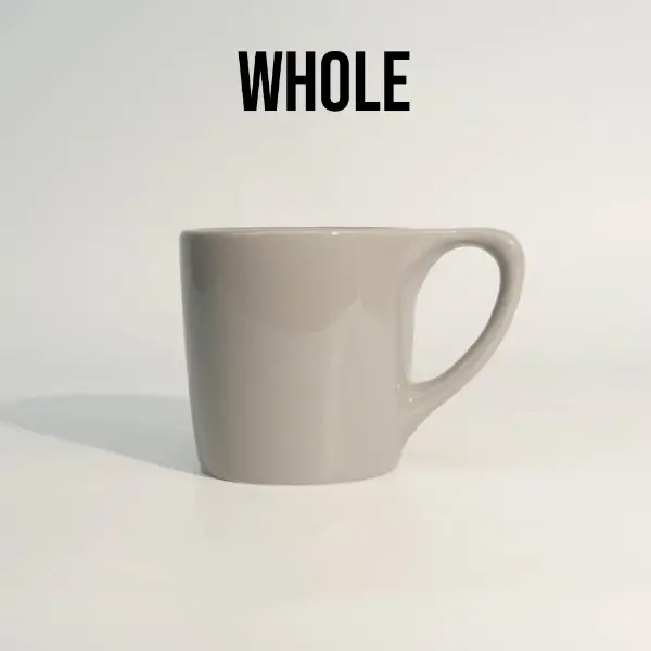 Vue intérieure de la tasse à café en céramique à bouche plate de marque personnalisée