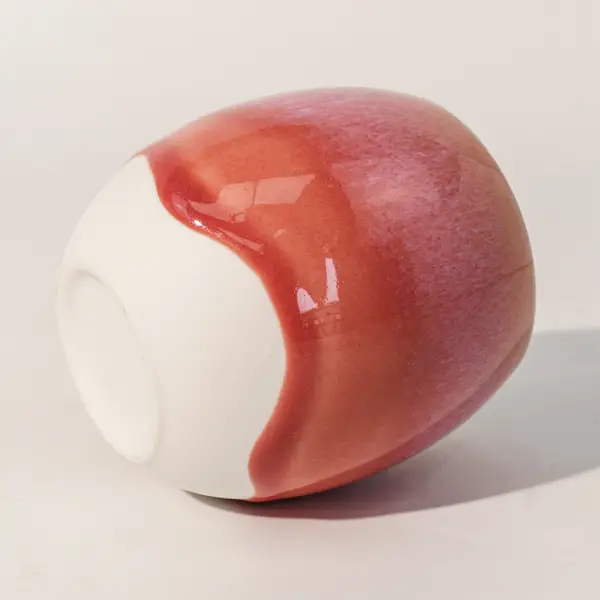 Tasse de café en céramique holographique de designer pour servir le café de spécialité