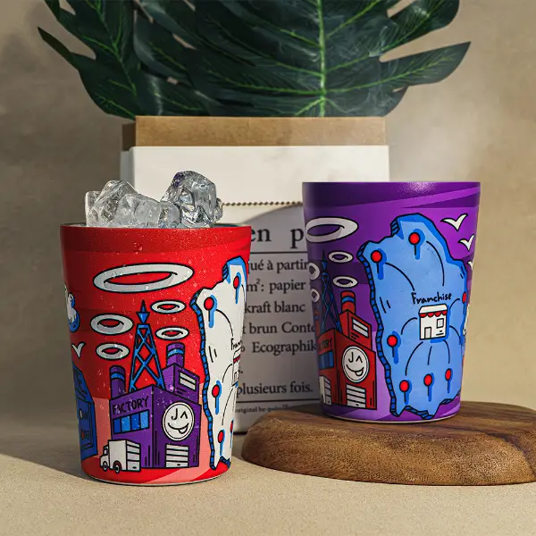 Coupelle à vide UV avec design graphique coloré et corps isolé
